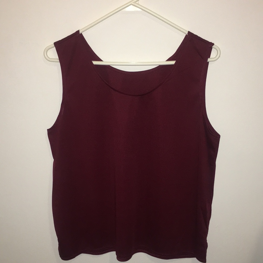Loose burgundy tank top